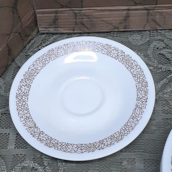 14 pc Corelle " Woodland" cups and saucers set. - Picture 2 of 9
